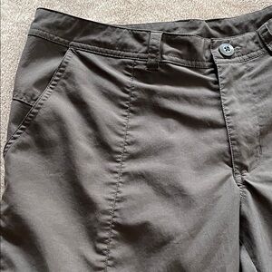 Women’s Patagonia Flat Front Shorts size 10